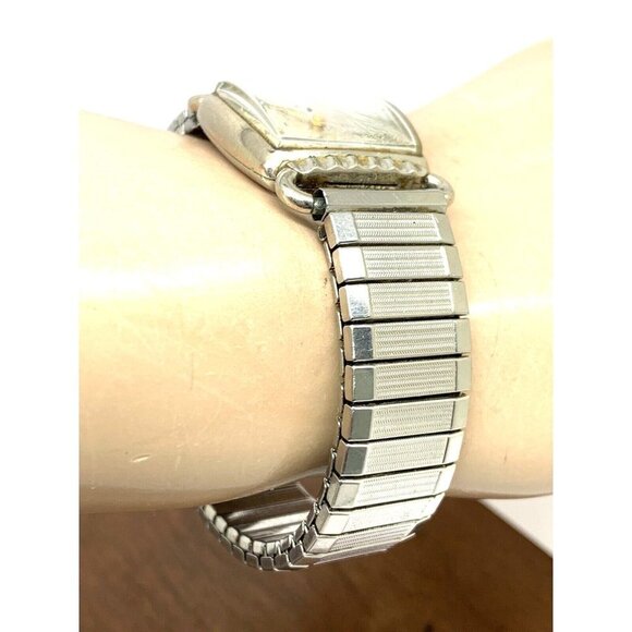 Bulova Men's Watch Vintage 1951 Swiss Hand Wind Silver Dial Gold Expansion Band - Picture 11 of 13